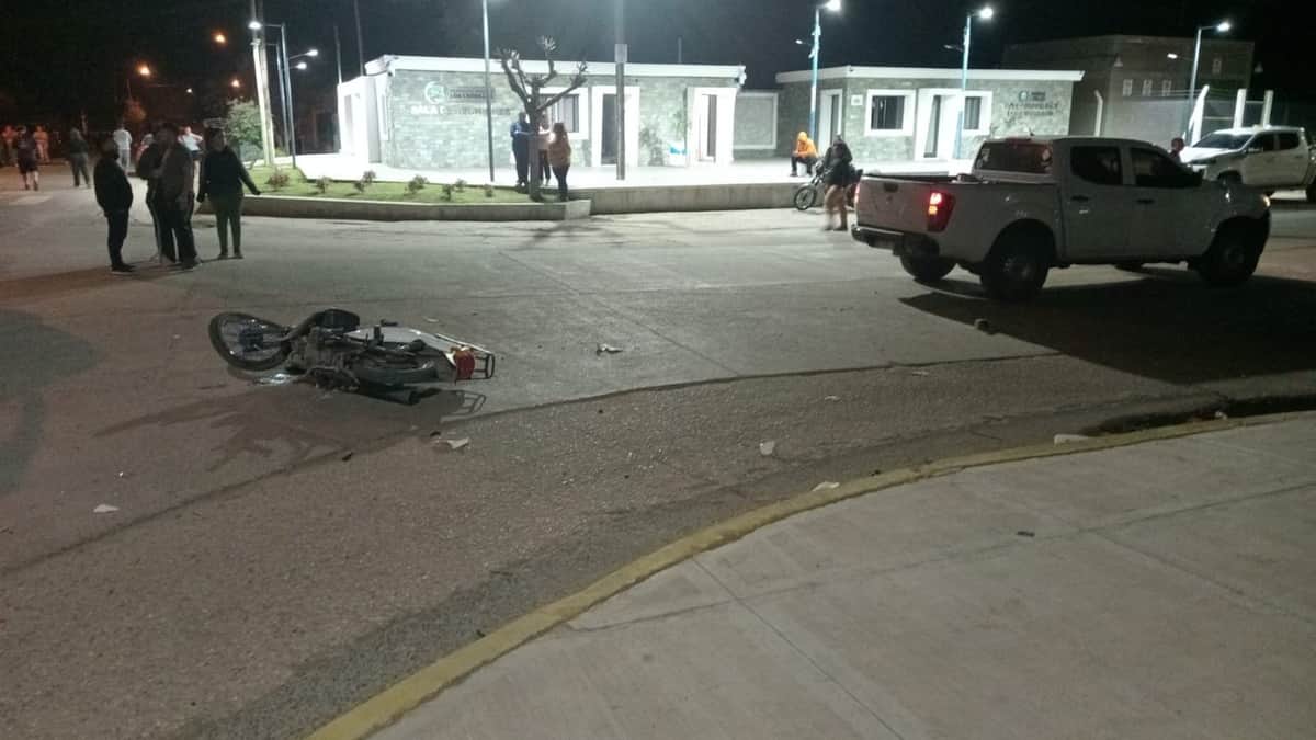 Córdoba: un adolescente de 13 años murió tras un choque entre una moto y una camioneta