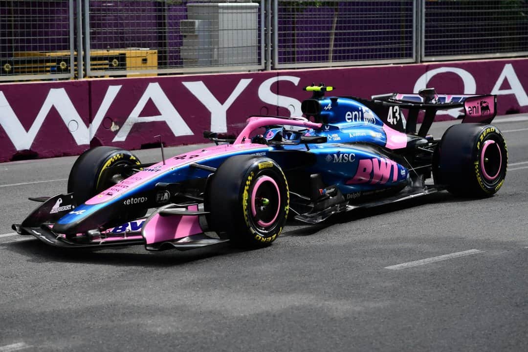 Colapinto metió Q3 en Azerbaiyán y largará 10.º: Russell se quedó con la pole