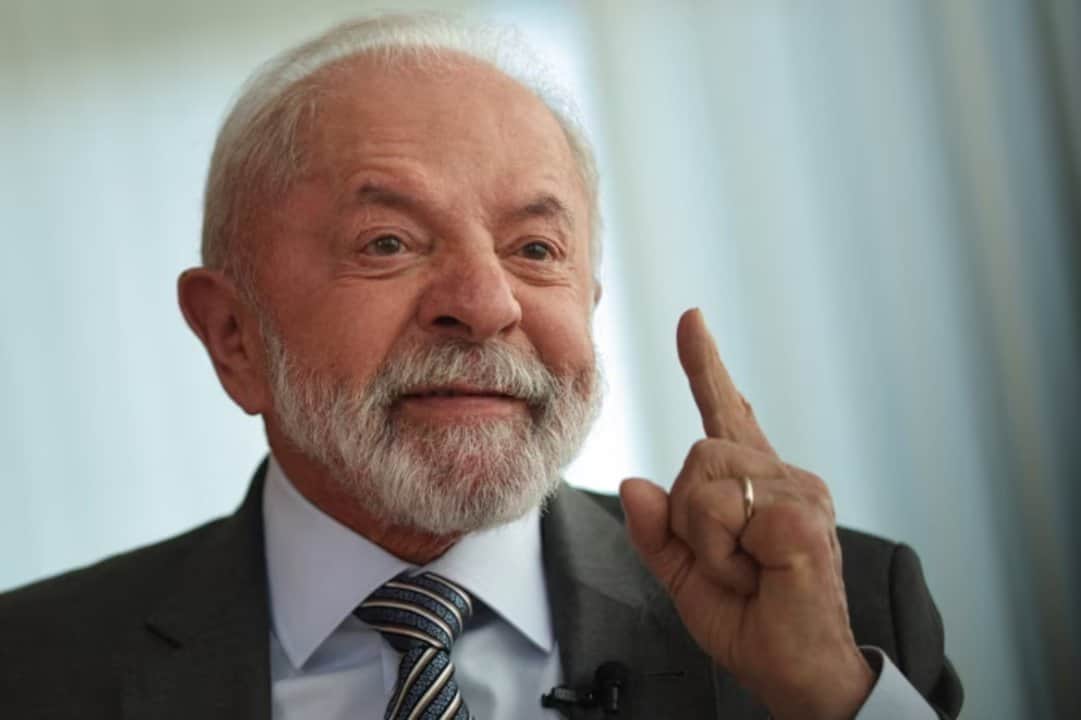 En medio de la campaña, Lula prohíbe las apuestas deportivas y los casinos en línea en todo el país