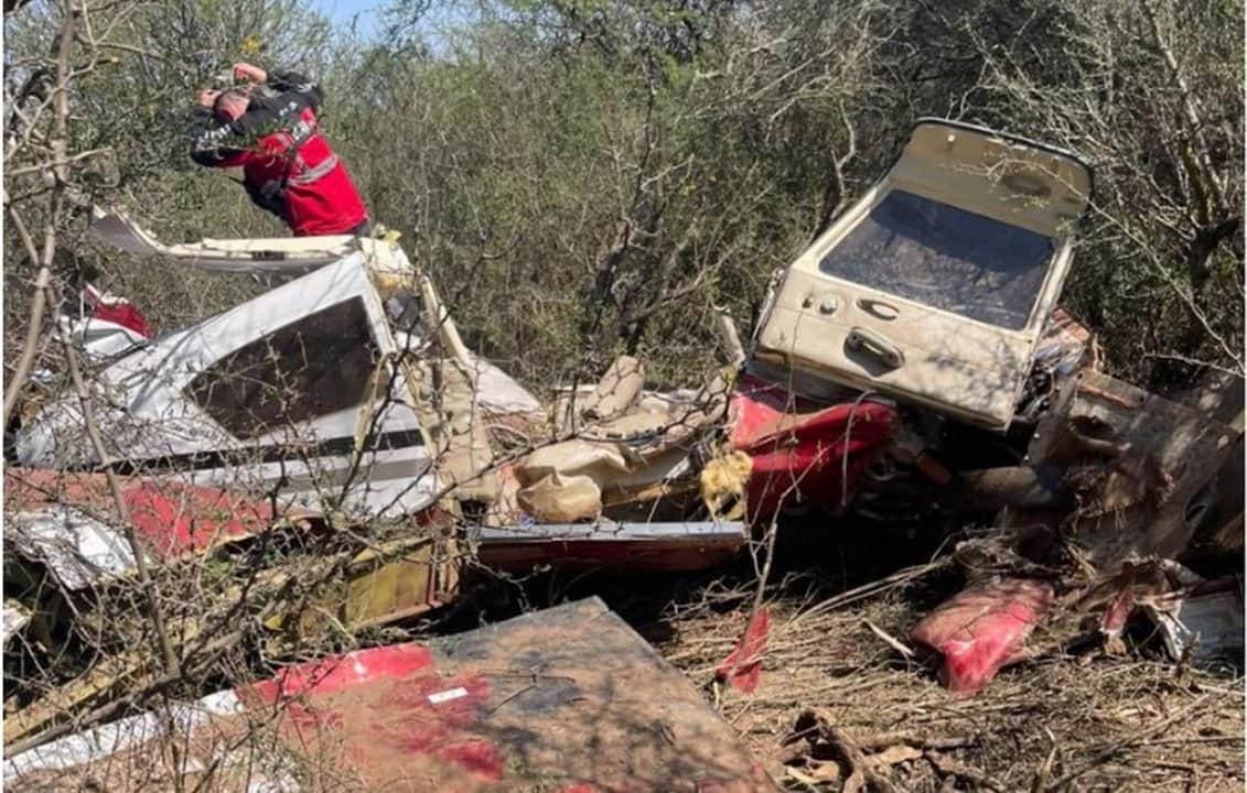 Cayó una avioneta en Córdoba: hay niños entre las personas heridas