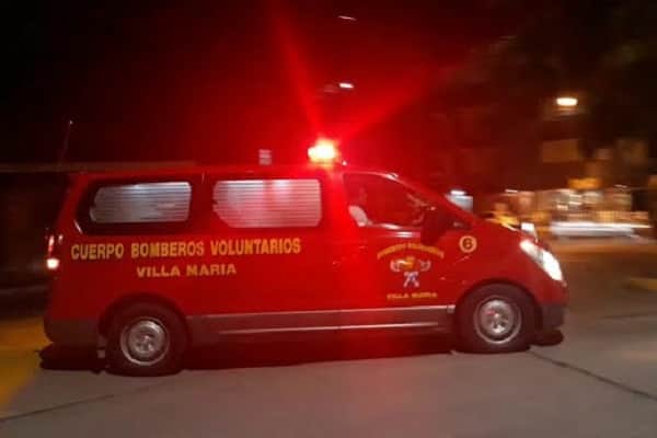 Fuerte choque en avenida Perón: Dos niños iban en uno de los autos