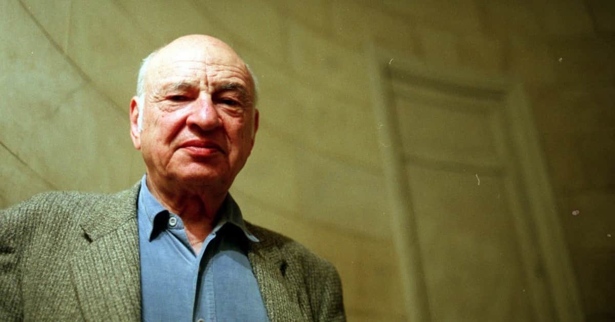 Edgar Morin, filósofo y sociólogo de 104 años: “La IA puede dar miedo, pero temo, sobre todo, a la inteligencia humana superficial”
