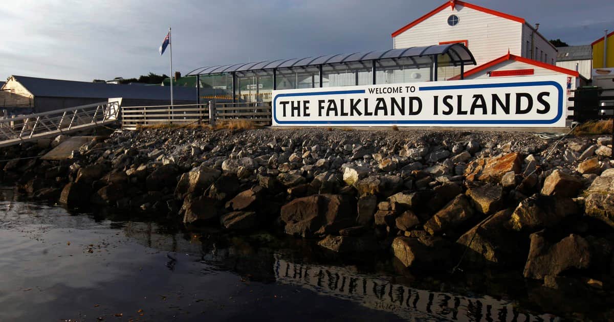 Malvinas: el Gobierno británico trató de bajar la tensión y destacó la relación con Argentina, pero rechazó dialogar sobre la soberanía de las islas