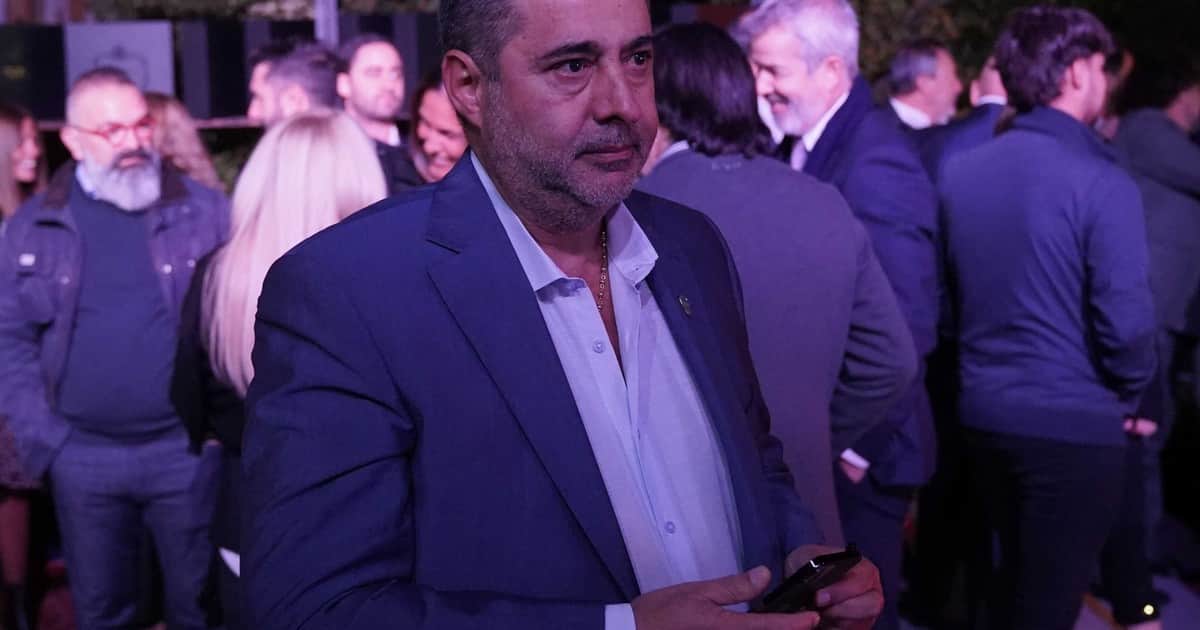 La interna política de Boca se recalienta: Angelici asoma para apoyar a su candidato y Riquelme apela al boca a boca de los socios