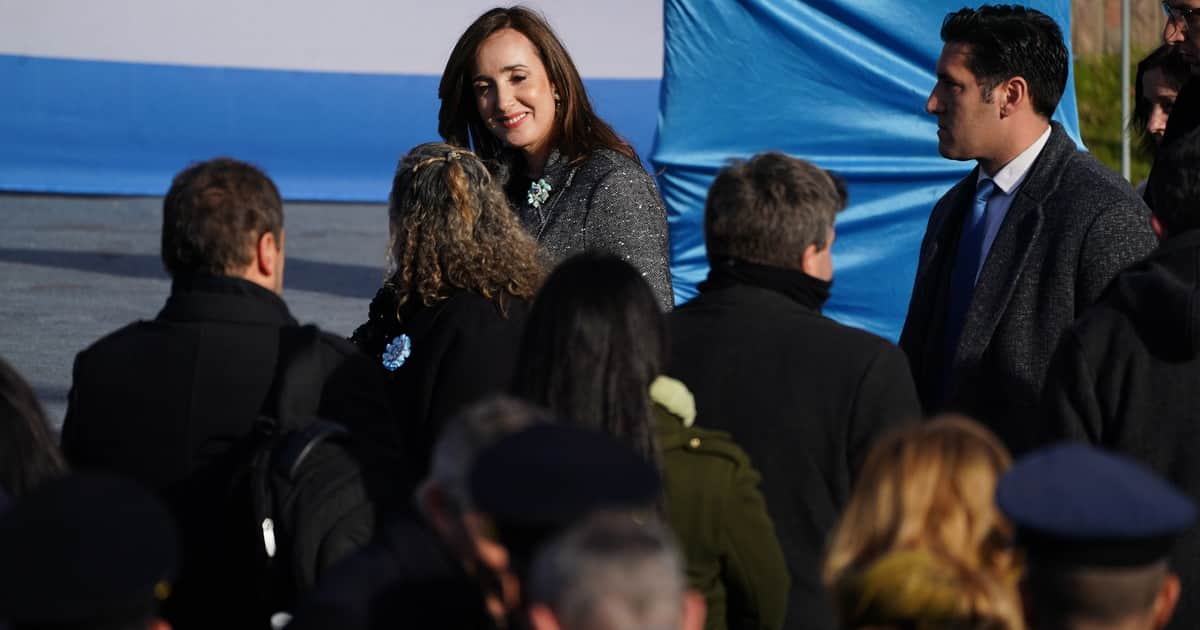 Relevaron a un jefe militar en Esquel y afirman que es porque recibió a Victoria Villarruel