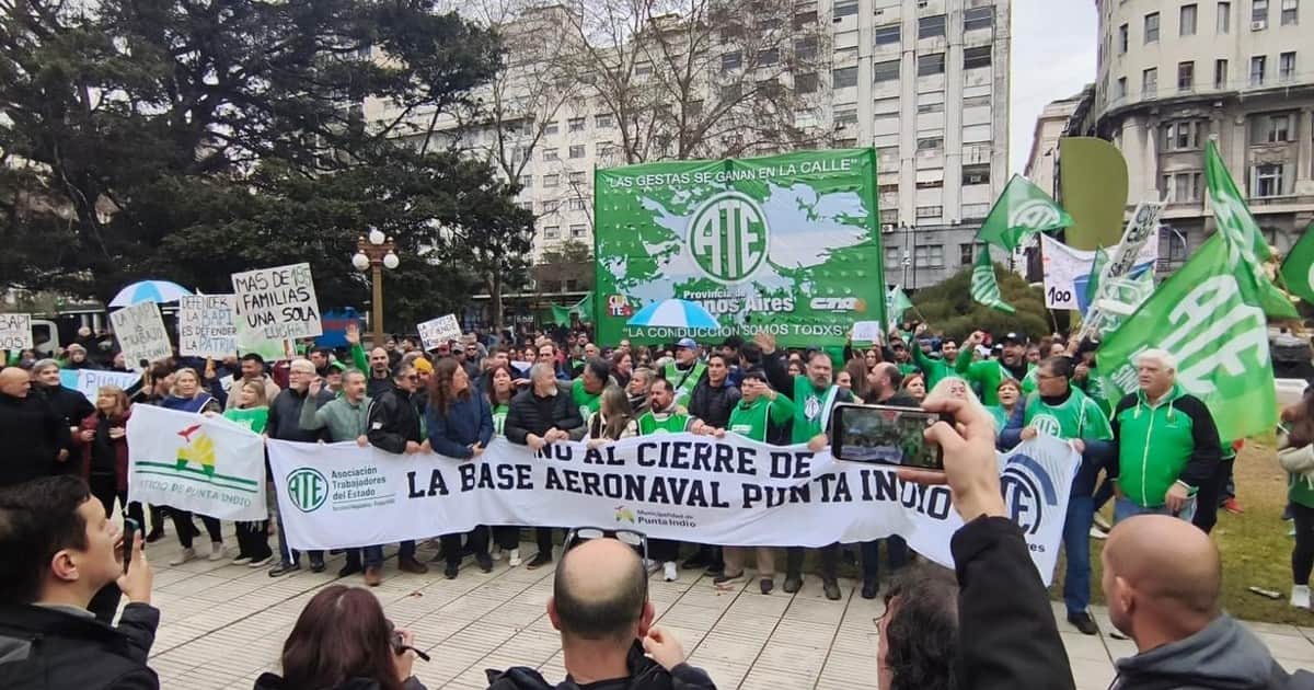 Cómo quedan los sueldos de los militares y policías con el aumento que anunció el Gobierno