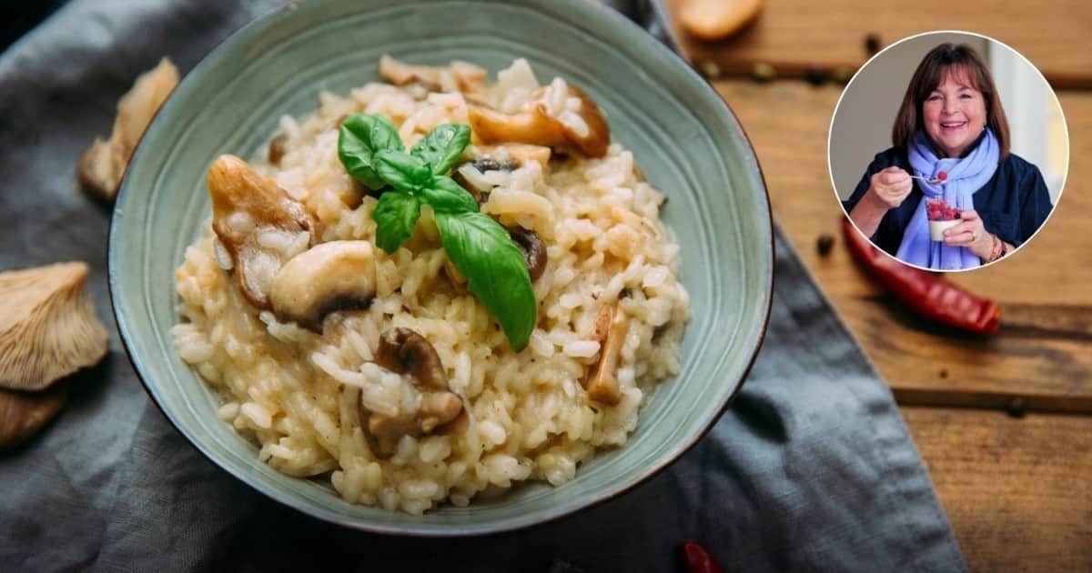 Ina Garten, cocinera, sobre su receta de risotto cremoso: "Usa arroz arborio, caldo de pollo, vino blanco, mantequilla y parmesano, revolviendo enérgicamente durante 2 o 3 minutos"