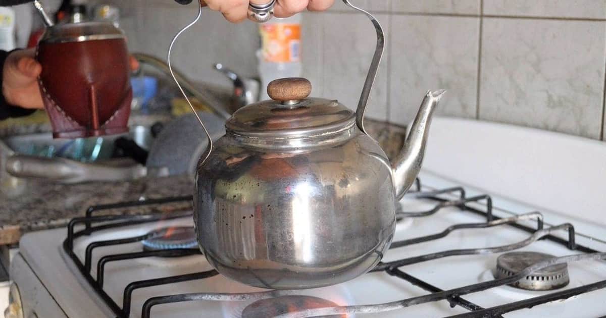 Si guardas una pava vieja, tenés un pequeño tesoro: cómo reutilizarlo