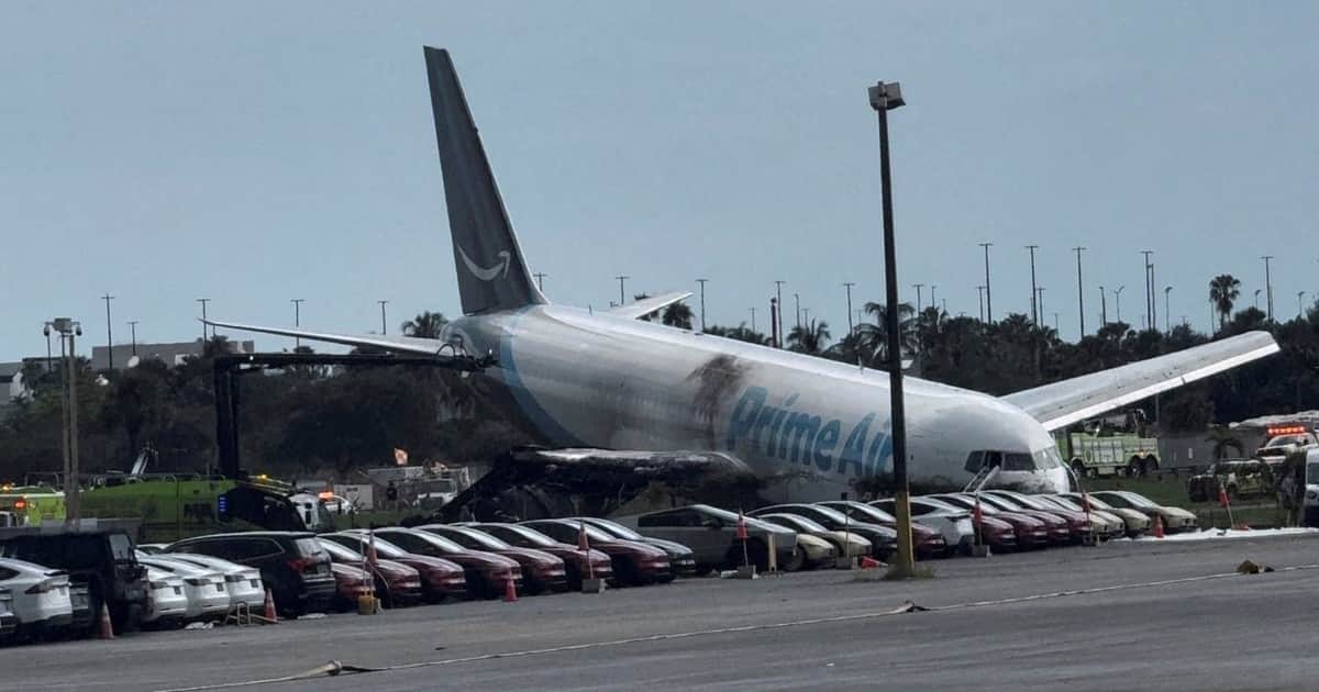 Tragedia y dudas en Miami: los puntos oscuros detrás del accidente del avión de carga de Amazon