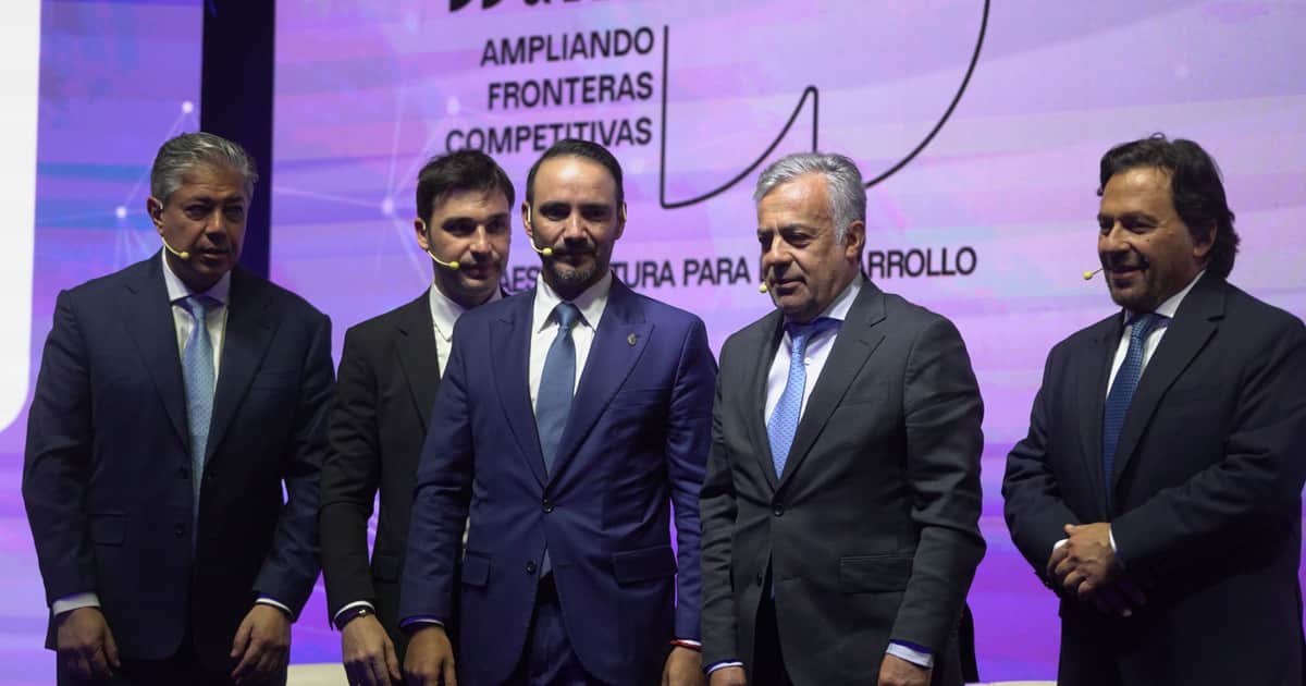 Gobernadores y empresarios sumaron reclamos por infraestructura e inversiones mientras Santilli defendió el déficit cero