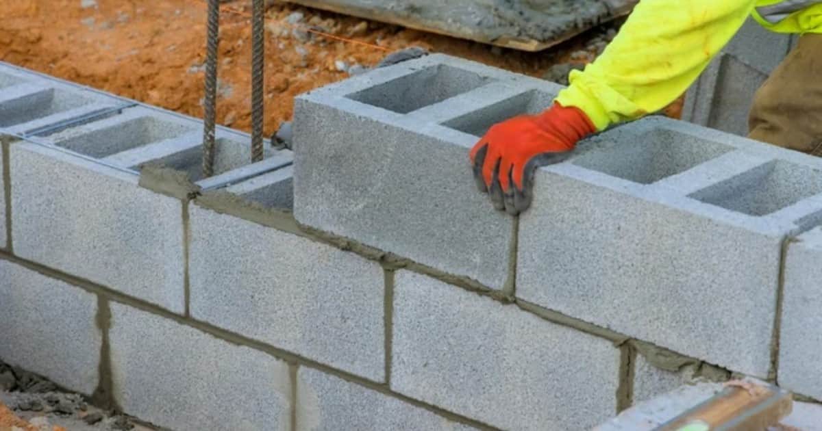 No más bloques de hormigón: el material duradero y con mejor aspecto que recomiendan para la construcción
