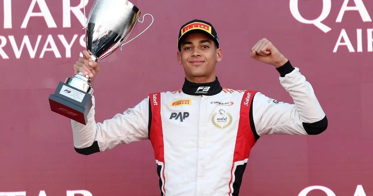 Lo echó McLaren y ahora es campeón: la historia de Ugo Ugochukwu, el gigante de 1,93 metro que quiere llegar a la Fórmula 1