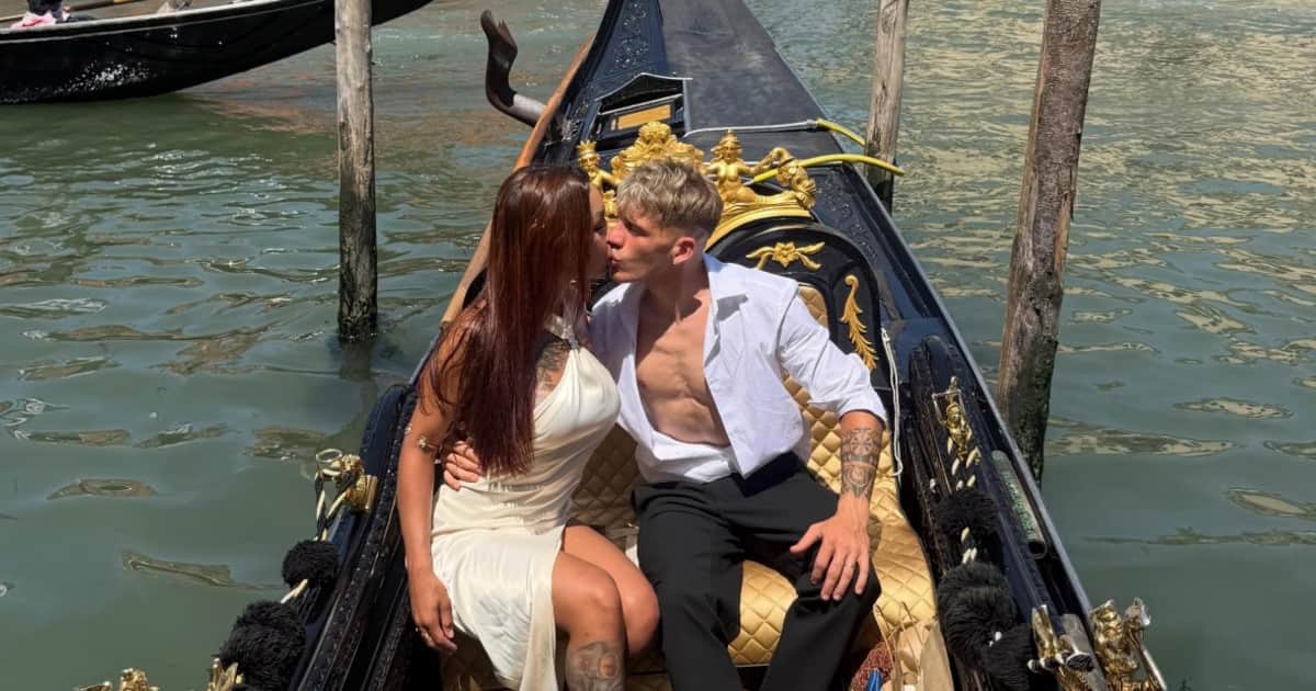 Una pareja de recién casados muere tras ser embestida por un taxi acuático en Venecia y la familia de la novia plantea otra inquietante versión del accidente: "Los hechos no cuadran"