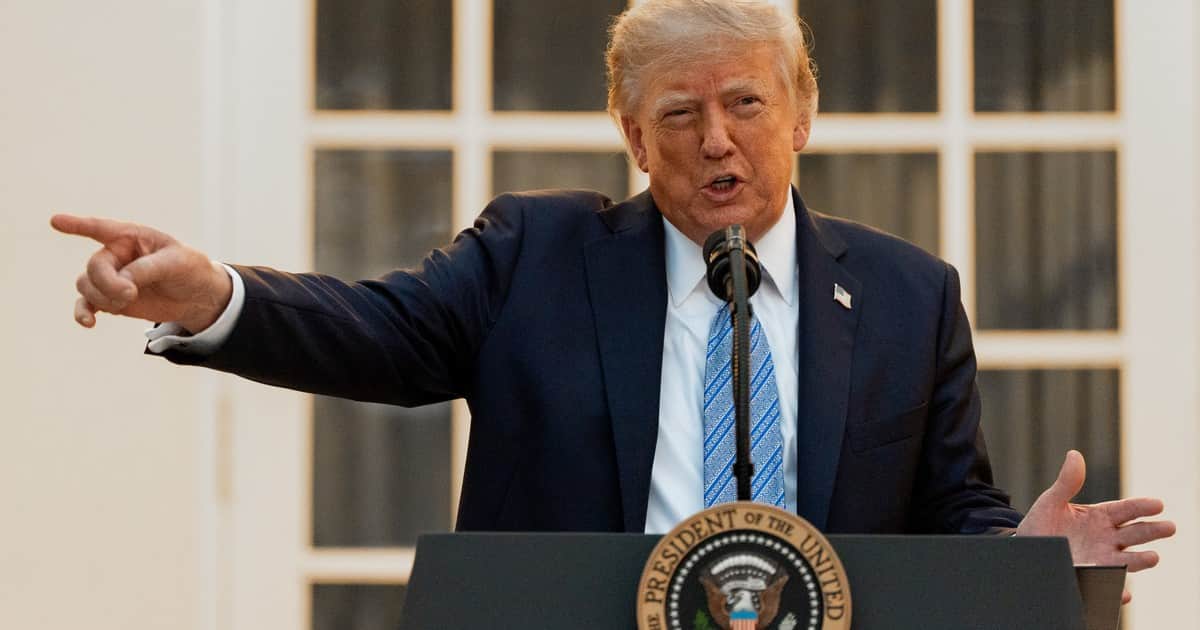 Donald Trump le prohíbe a CNN el acceso a la Casa Blanca