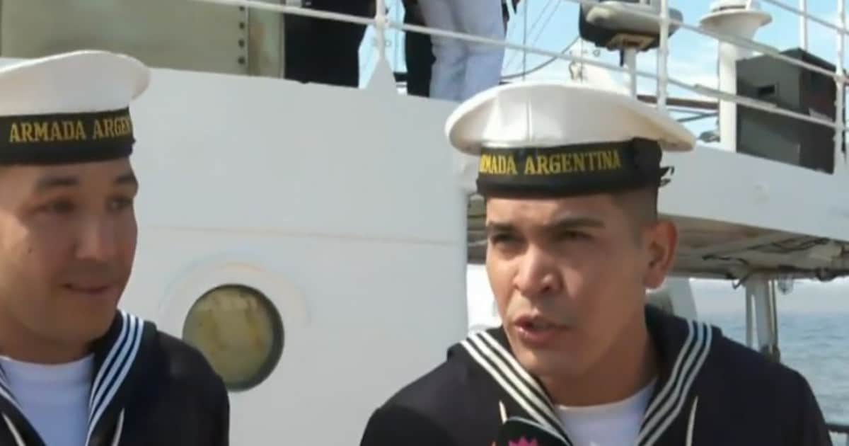 A bordo de la Fragata Libertad: un marino fue papá a miles de kilómetros y presenció el parto por videollamada