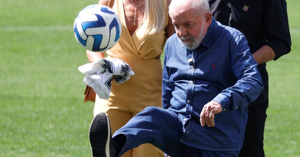 Lula desafía a los clubes brasileños por las apuestas en Brasil: "Acabar con las 'bets' no va a terminar con el fútbol"