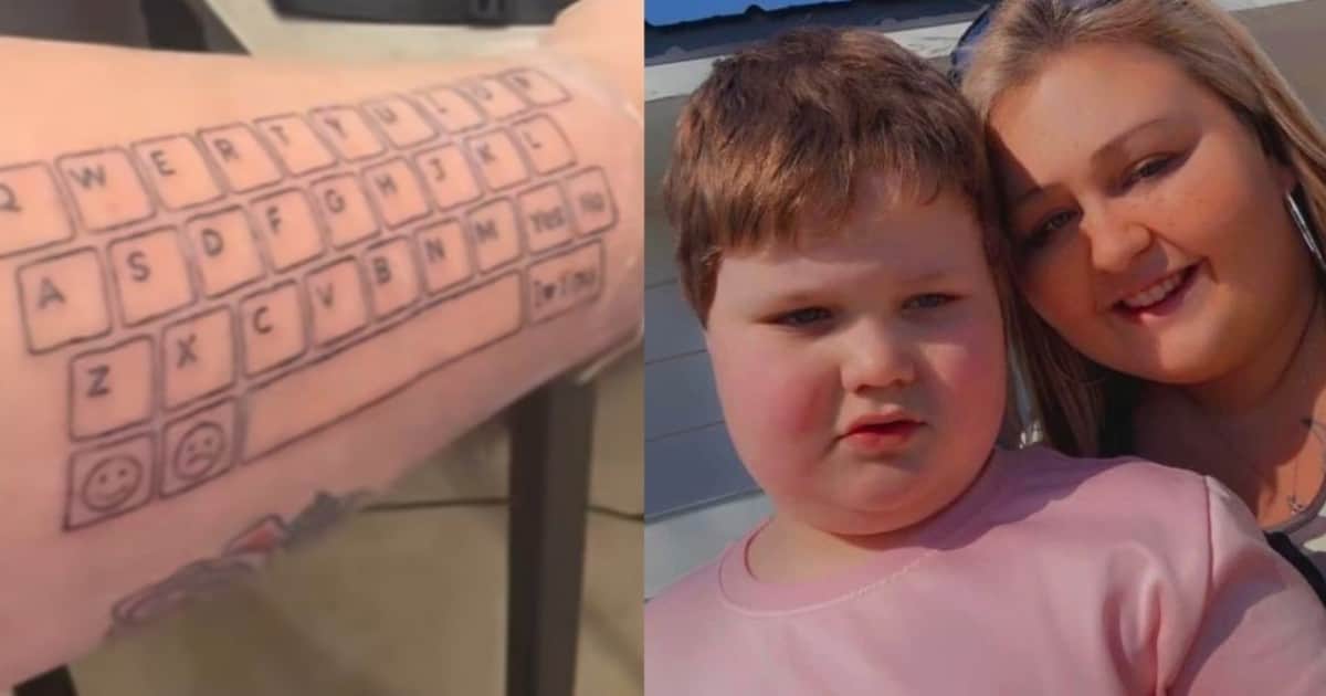 Se tatuó un teclado en el brazo para que su hijo autista pueda conversar con ella: "Limitar a las personas no verbales a un solo medio de comunicación genera barreras"