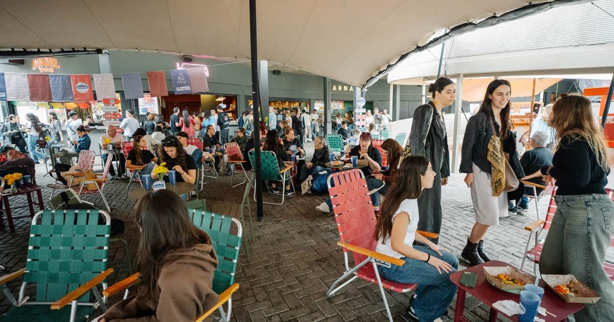 Santa Rosa recibió la primavera con un picnic urbano en el que el queso fue protagonista