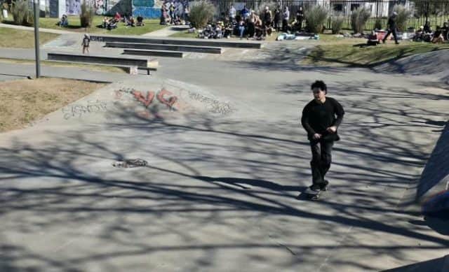 El Municipio acompañó un torneo de skate que se disputó en el Parque Urbano