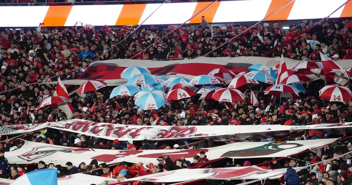 La reacción del Monumental: de los aplausos a Ponzio a los silbidos a Martínez Quarta y Borré