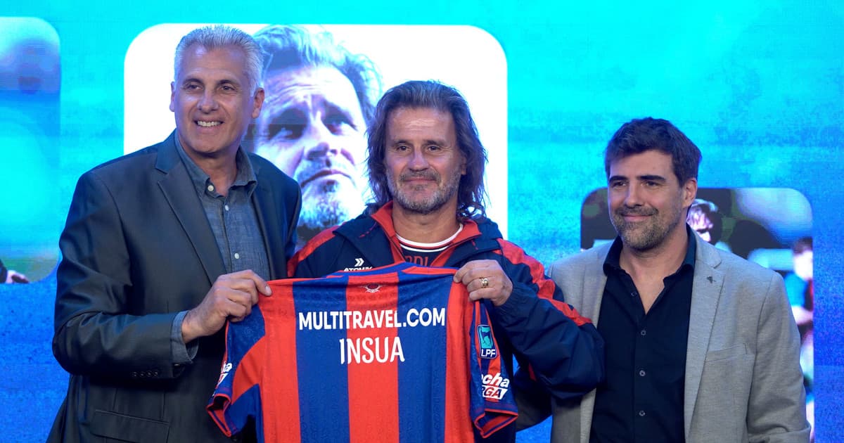 La presentación de Insua en San Lorenzo: "quedan ocho finales", el aviso al plantel y su diferencia con Gorosito