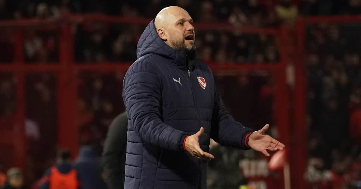 Viera, tras el empate ante San Lorenzo: del "primer tiempo espectacular" al "necesitamos variantes"
