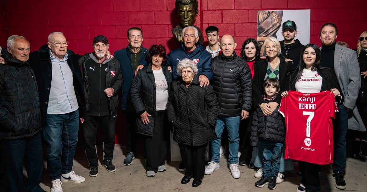 El emotivo homenaje a una gloria de Independiente en el estadio