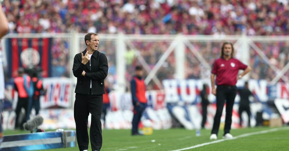El cambio de Arruabarrena en el ET contra San Lorenzo y el antecedente ante una situación similar