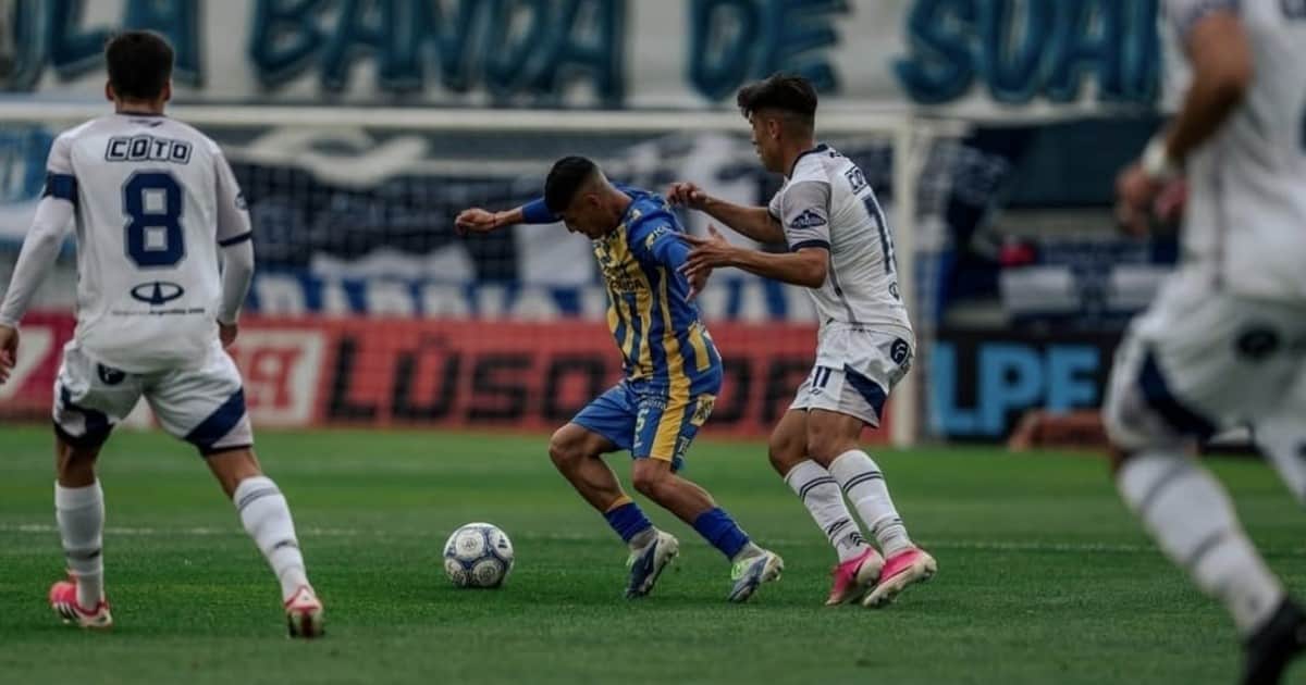En un partido condicionado por el viento, Tristán Suárez y Atlanta empataron y la cima quedó al rojo vivo
