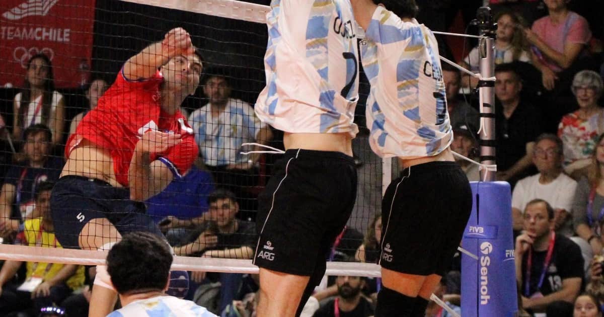 A cancha llena, Argentina perdió ante Chile y se quedó con la plata en los Suramericanos